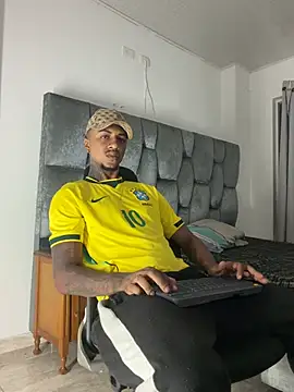 YeremiBrowm's Webcam Show