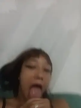XXX chat uživo modela Kuppy14