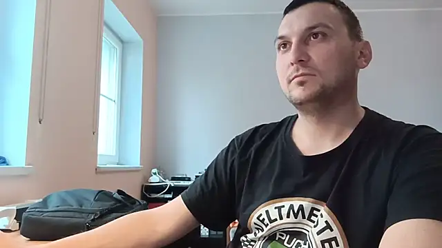 homass3: διαδικτυακό σόου στην κάμερα