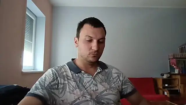 Show modela homass3 na web-kameri
