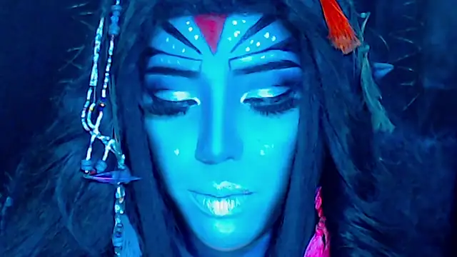 MARIA_SUMMER89: διαδικτυακό σόου στην κάμερα