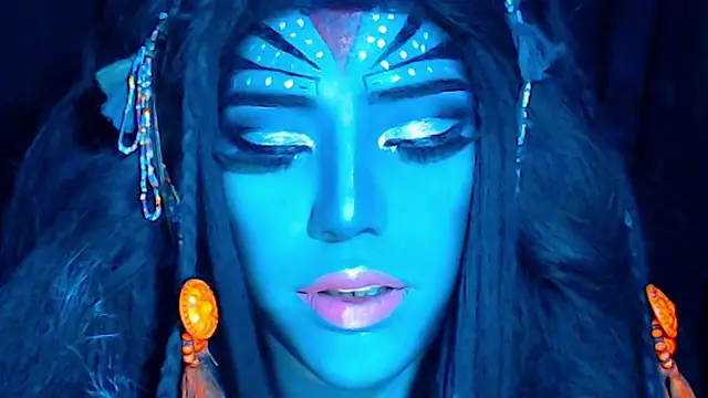 BLUE_AIVEE69's Webcam Show