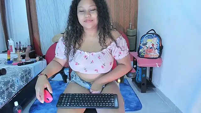Lunastar02 Chat XXX live