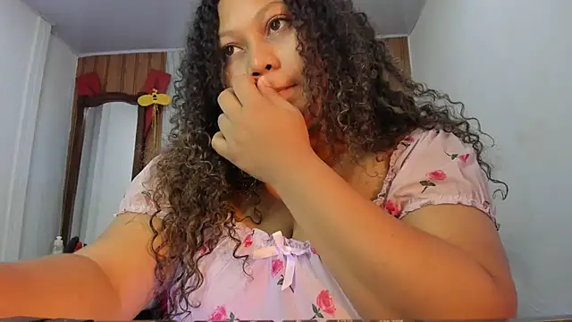 Lunastar02n Live XXX chat