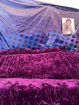 Chat soba uživo modela Far4ka