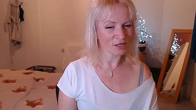 XXX chat uživo modela Scotty_Hottie