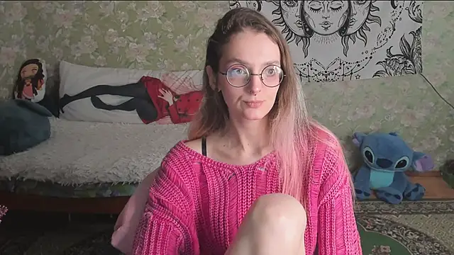 Cutie_Adelia Adlı Modelin Canlı XXX Sohbeti
