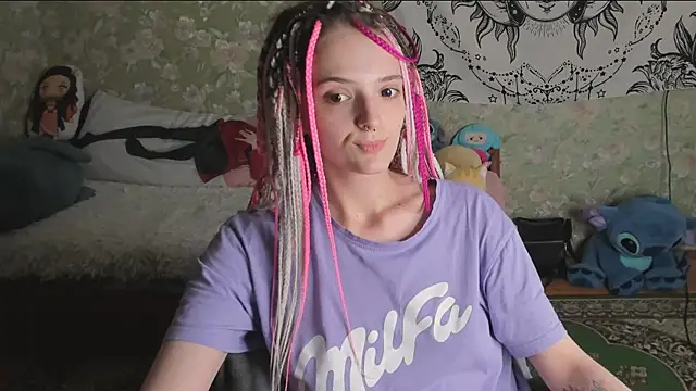 Cutie_Adelia Adlı Modelin Canlı XXX Sohbeti