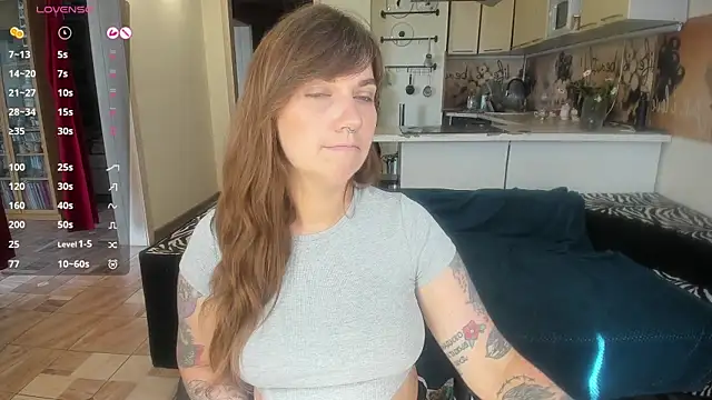 StacyTigerr – Naživo XXX chat