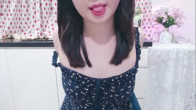 แชท XXX สดของ Rinasaki