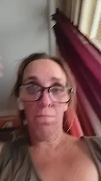 Dettybitch40 webkamerás műsora