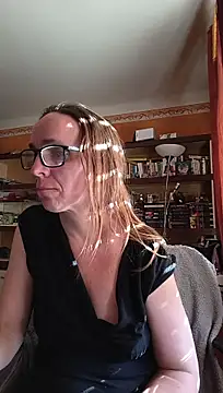 Dettybitch40 webkamerás műsora