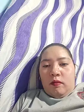 naughtiestmumknky99 webkamerás műsora