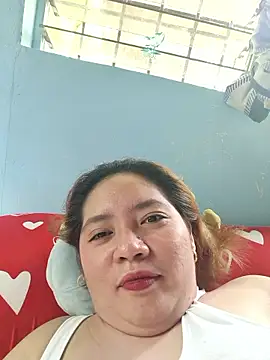 naughtiestmumknky99 Webcam Show