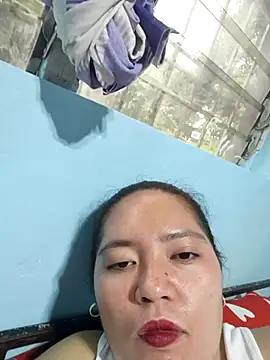 naughtiestmumknky99's Live XXX Chat
