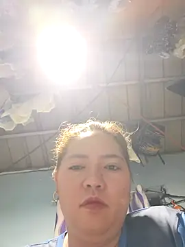 הופעת וובקאם של naughtiestmumknky99