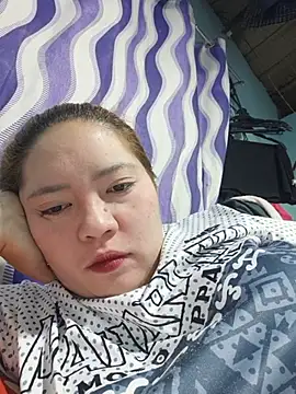 XXX chat uživo modela naughtiestmumknky99
