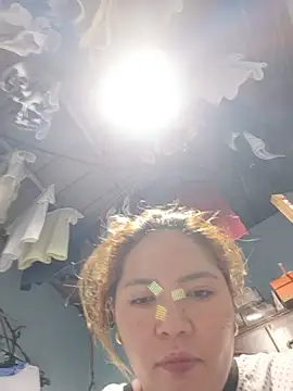 naughtiestmumknky99 Pertunjukan Webcam