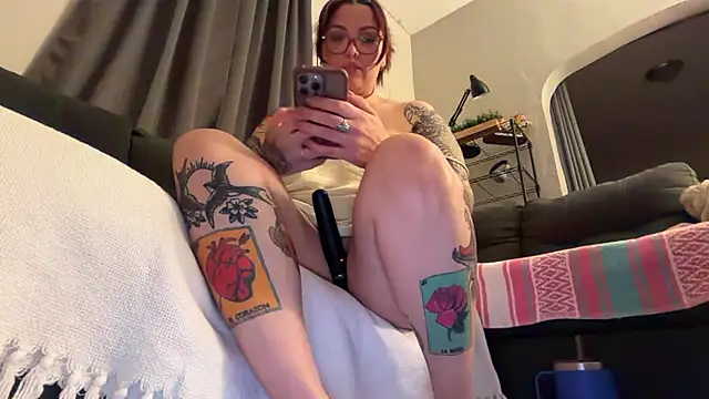 Pumpkin_bunny's Webcam Show