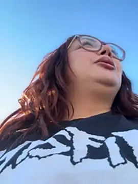 native_naya Show in webcam
