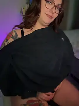 native_naya's Webcam Show