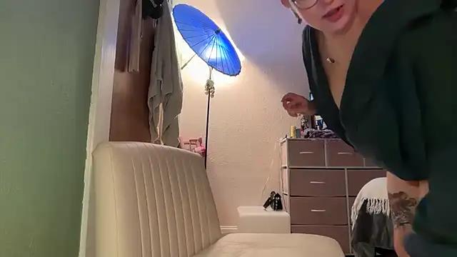 naya_pumpkin Adlı Modelin Canlı XXX Sohbeti