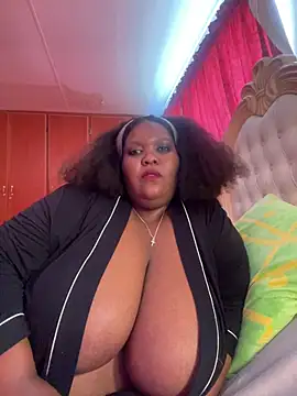 Michyboldy Chat XXX live