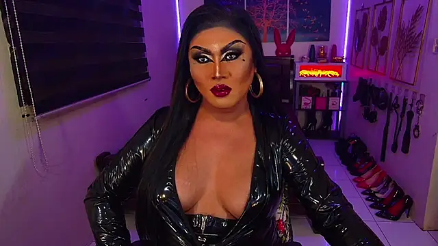 Webkamerová show xCumOnOverMex