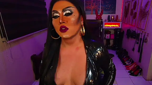 xCumOnOverMex's Webcam Show
