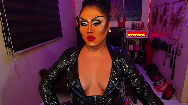 Webkamerová show xCumOnOverMex