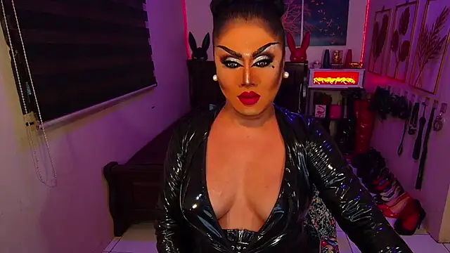 xCumOnOverMex's Webcam Show