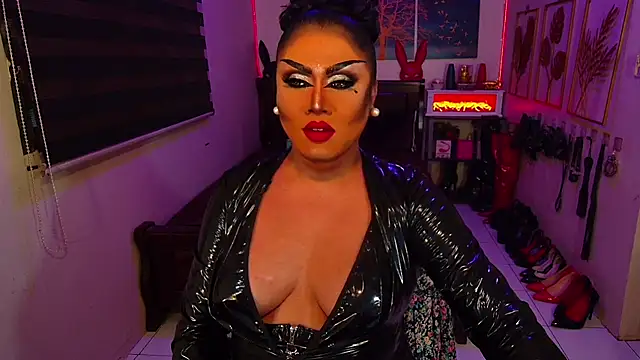 Webkamerová show xCumOnOverMex