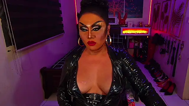xCumOnOverMex Show in webcam