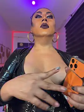 Show webcam de xCumOnOverMex