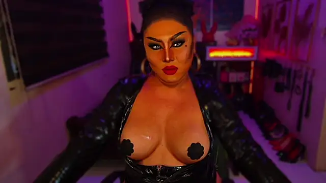xCumOnOverMex webcam show