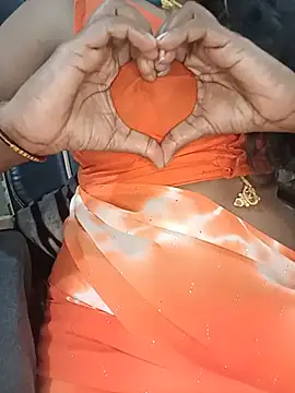 Tamil-hotwife's Live XXX Chat