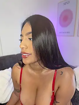 Pokazy przed kamerką – Sara_mocca_