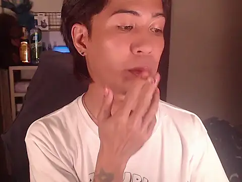 Ryu_23 Show in webcam