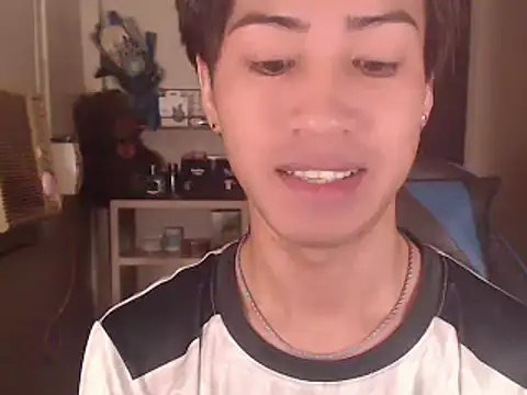 Yukino23 webcam show