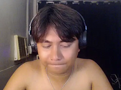 Shiro_02 Pertunjukan Webcam