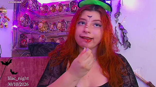 lilac_night33 Show in webcam