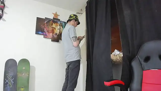 Jeff_Walton@xh Show in webcam