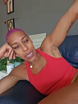 Goldenlace Show in webcam