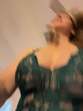 הופעת וובקאם של Vivian_MayXxX