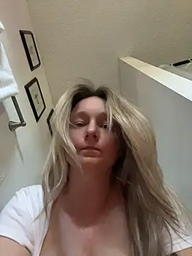 הופעת וובקאם של Vivian_MayXxX