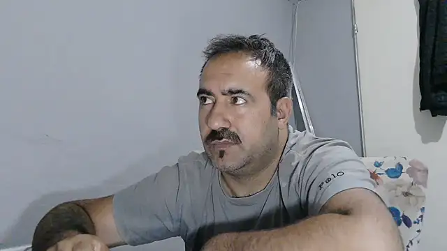 عرض كام -dark-look-