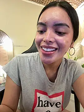 TS-SimplyTheBest webcam show