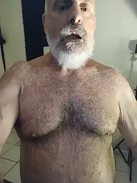 1Pickles@xh Webcam show