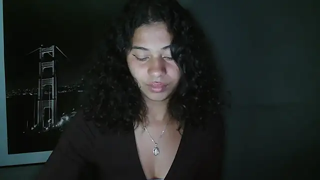 dark_enchantress_'s Live XXX Chat