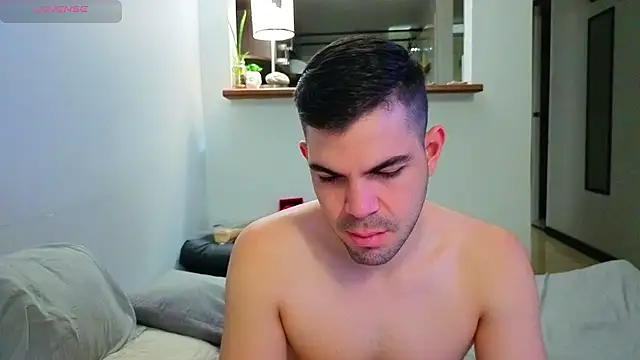Show modela Matiashorney na web-kameri